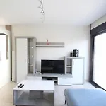 Stylish With Pool *