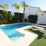 Villa Stylish With Pool *